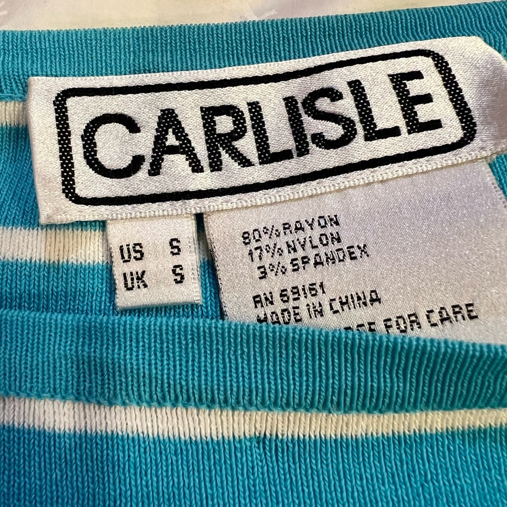 Carlisle Size Small blue & white striped top
